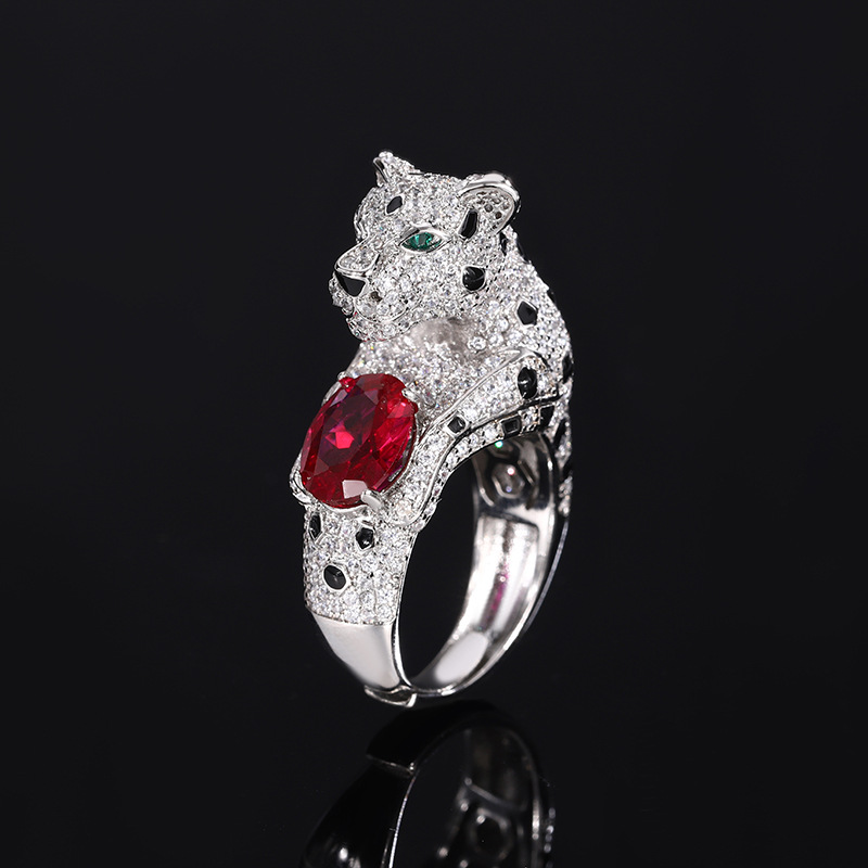 2024 Nueva joyería Zhuang Shengsheng, fondo de cobre, simulación chapado en oro, tesoro de color, diamante completo, anillo de temperamento de leopardo, maestro 6*8