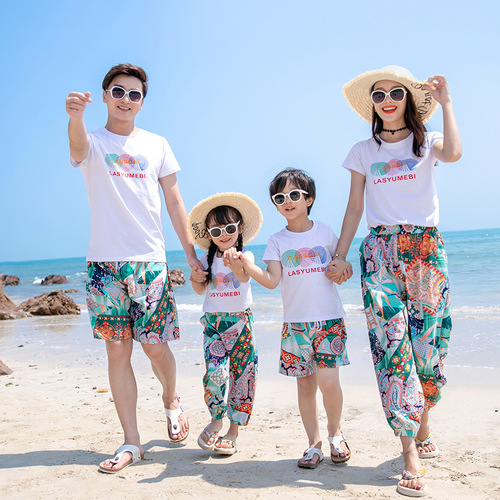 Beach parent-child clothing, summer clothing, seaside vacation, western-style family of three and four, nine-point pants, fashionable printed casual suits
