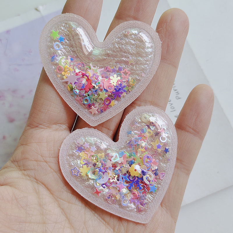 新しい色の皮の透明なpvcの流砂の愛のアクセサリの部品の子供の髪飾りの靴のアクセサリーのアクセサリー