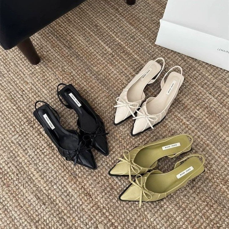 Женские босоножки ретро-стиля, элегантные, с заострённым носком, на толстом каблуке, с бантом и задней перемычкой, весна-лето 2025 года.