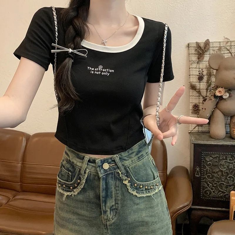 スレッドショルダースクエアカラー半袖Tシャツ女性用インカラーブロックピュアディザイアホットガールスリム痩身鎖骨ショートフィッシュボーントップ|undefined