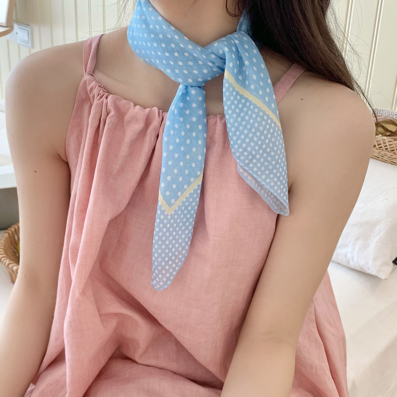 Pequeñas toallas cuadradas nuevas flores frescas coreanas simple estilo retro atmósfera sensación de pañuelo de seda bufandas decorativas