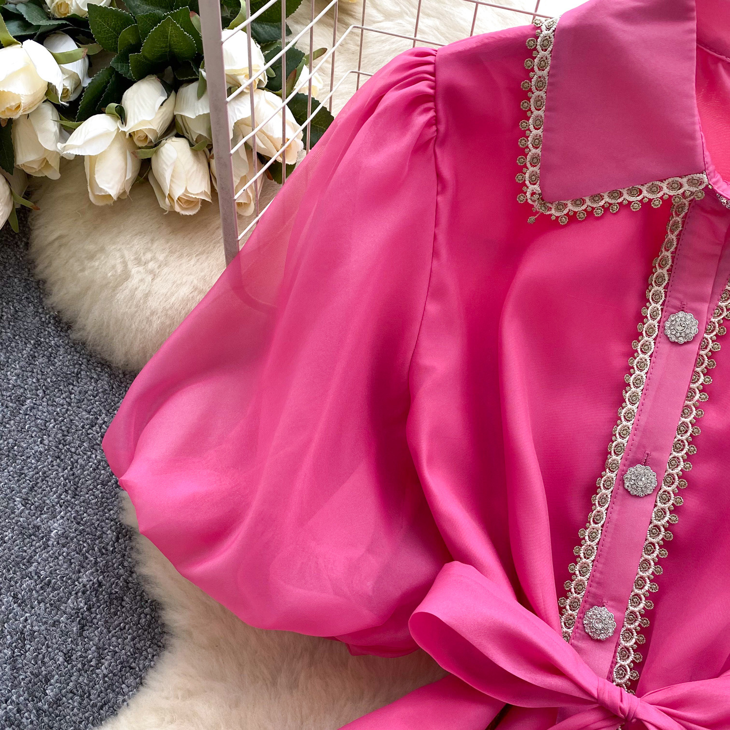 Women's Clothing Niche Retro Palace Style Heavy Lace Splicing Tie Waist Lantern Sleeve Mesh Dress_ecoleips.com