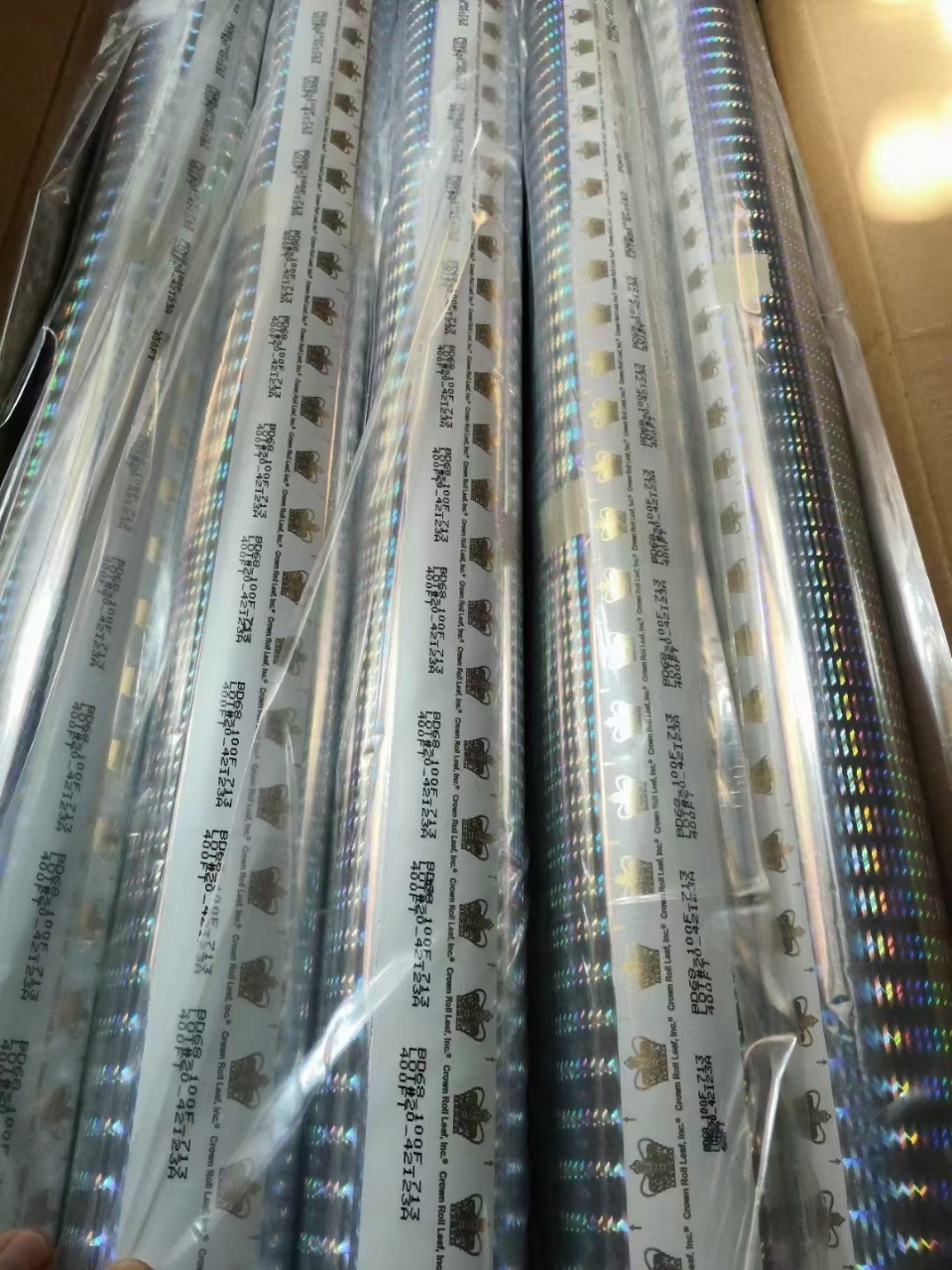 ��������绯�������ʹ���������̽�ֽ�̽�Ĥ���ڲ�CROWN�̽�ֽ