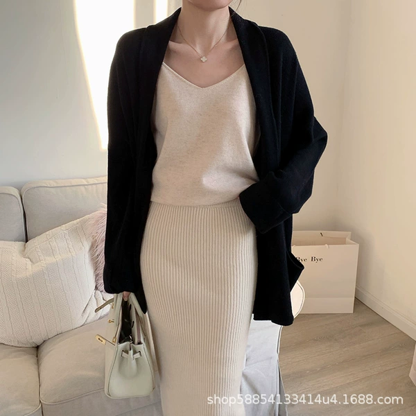 Wool coat top black