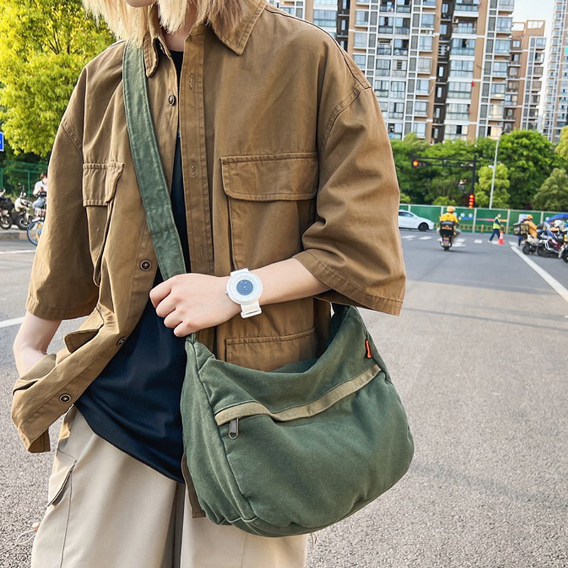 98% cotton canvas bag can talk loudly to customers. Our material is stable and does not fade. 98% cotton canvas bag can talk loudly to customers. Our material is stable and does not fade.