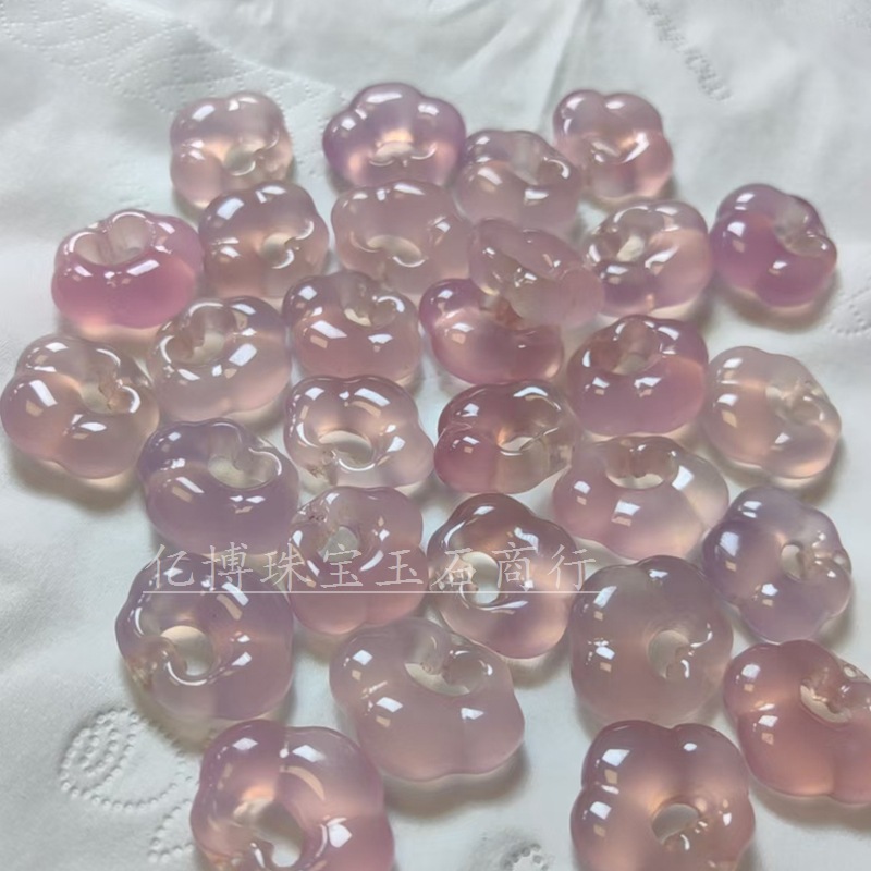 Factory wholesale natural agate high ice pendant pendant for men and women chalcedony imperial powder auspicious cloud lock such as lock