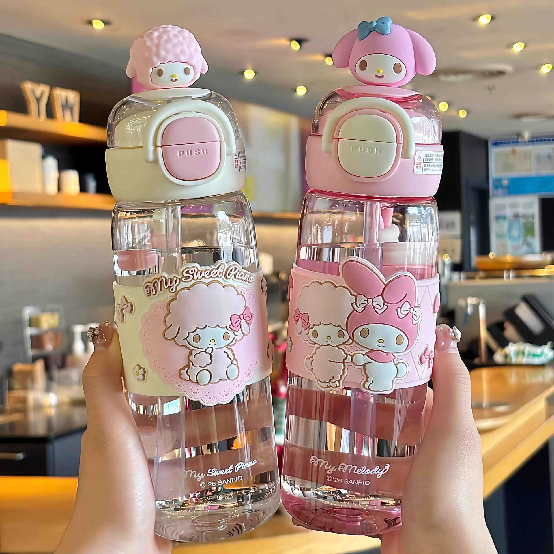 Sanliogou tazas de agua para niños resistentes a altas temperaturas, tazas de paja anticaídas, tazas de plástico lindas de gran capacidad, especialmente para estudiantes en la escuela