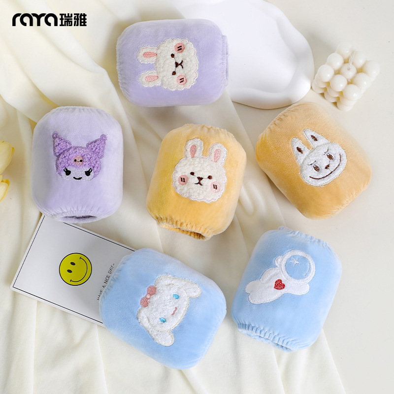 Ruiya carefully selects adorable baby sleeves for autumn and winter, featuring cute designs for infants and toddlers, suitable for both boys and girls, and featuring cartoon characters Ruiya carefully selects adorable baby sleeves for autumn and winter, featuring cute designs for infants and toddlers, suitable for both boys and girls, and featuring cartoon characters