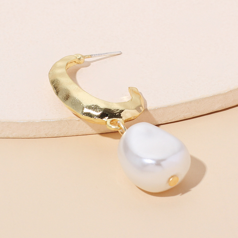 9g Weight Earrings Classification Wedding, Travel, Birthday, Festival Occasion Women'S Gender Gold Color Korean Geometric C-shaped Pearl Stassel Earring 6