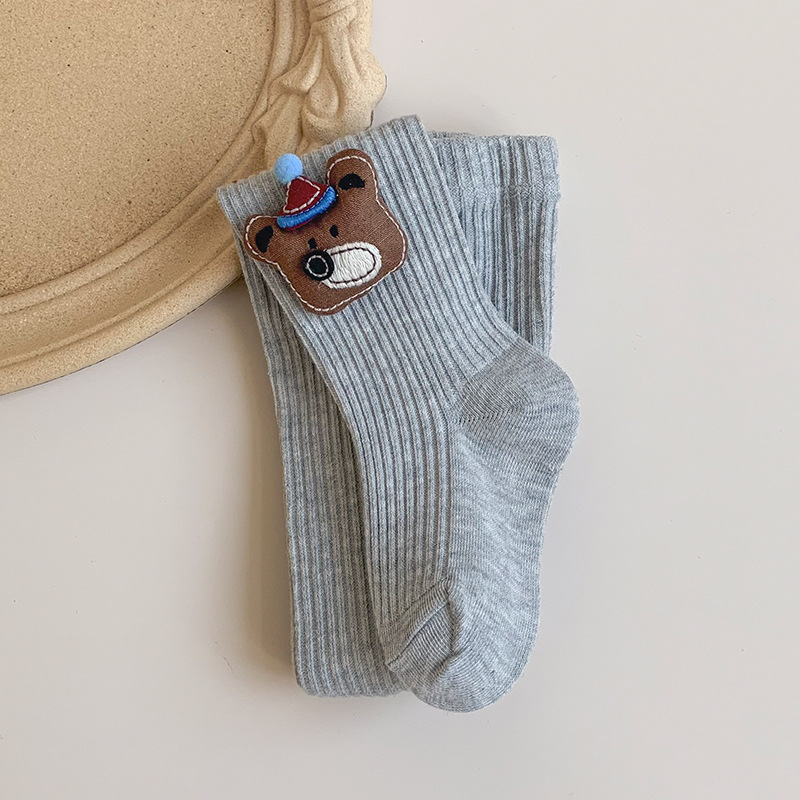 Otoño nuevo oso de cereza de dibujos animados calcetines para niños vestidos con calcetines para niños pequeños y medios