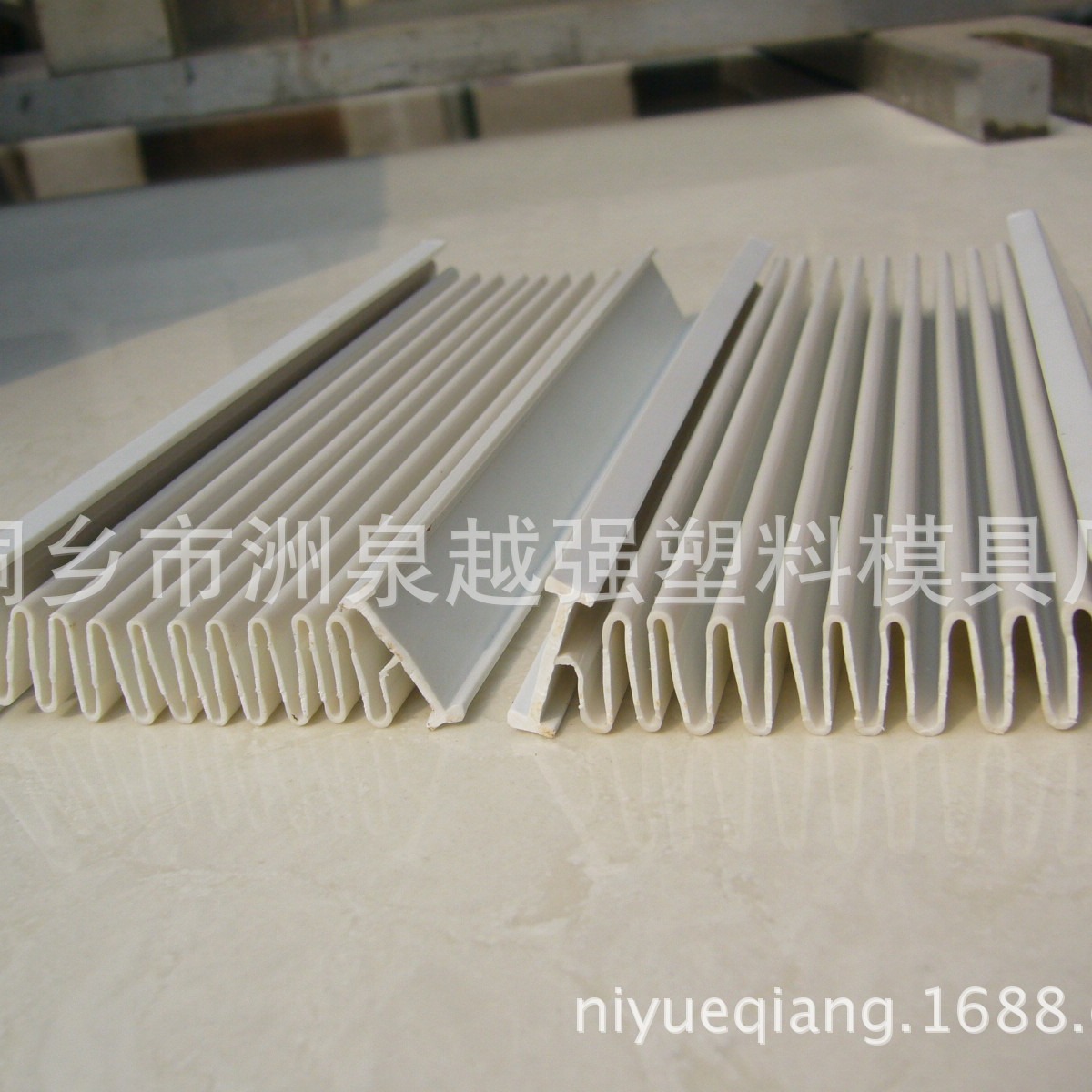 供应 拉链共挤模具 软硬共挤模具 异型材挤出模具 复杂挤出模具