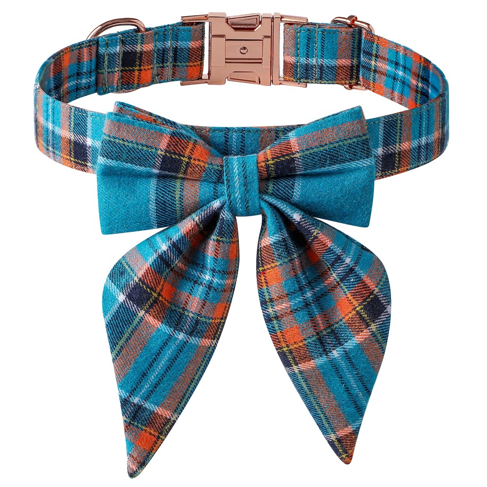 Fabricantes al por mayor collar de mascotas transfronterizas estilo británico cuadrilátero de Navidad oro rosa collar de botón arco