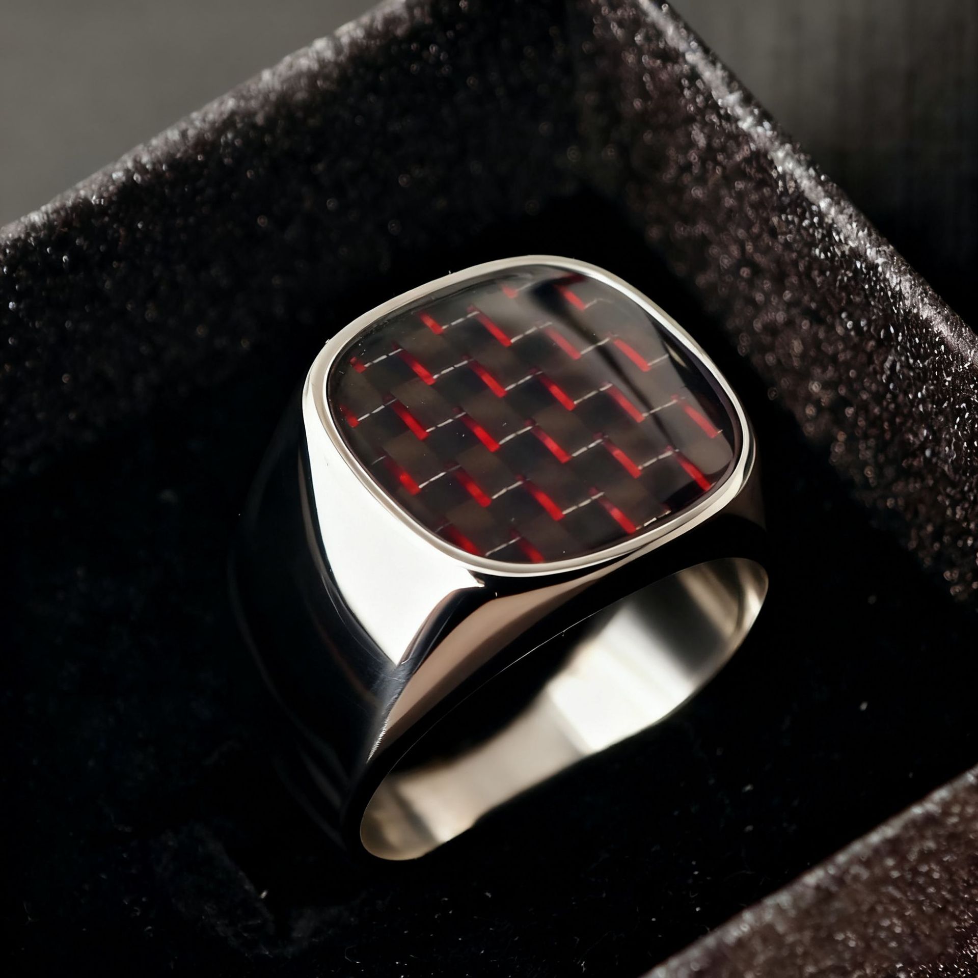 Herrenring Aus Carbonfaser Und Titanstahl Kariert Rot Schwarz_voghion.com