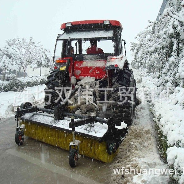 厂家直销拖拉机后置扫地机