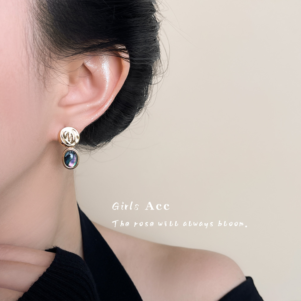 耳语模特_0002_白色水印 拷贝 2