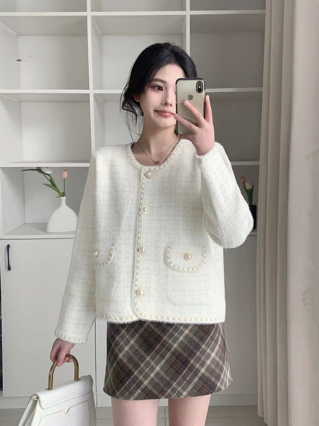 Imitación de un pequeño abrigo de viento fragrante para mujeres 2024 otoño y invierno nuevo estilo coreano de cuello redondo de moda casual jersey de punto suéter para mujeres