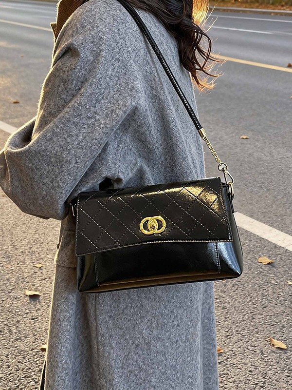 Bolso de mujer venta caliente transfronteriza nueva cadena de diamante bolso de hombro pequeño viento de fragancia alta humedad de moda lujosa bolsa de mochila ligera