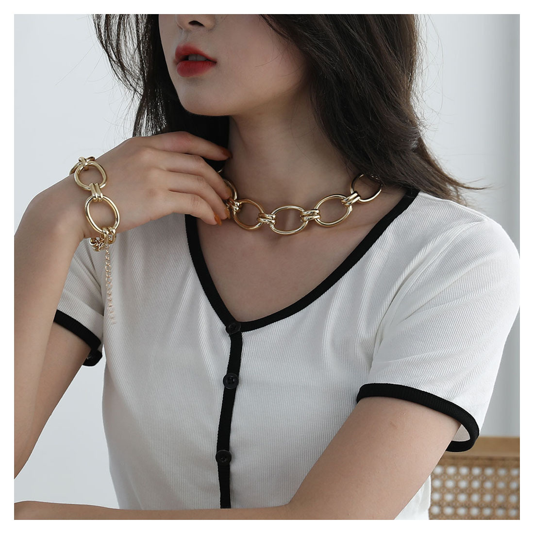 Fashion Cross Chain Single Layer Necklace Bracelet Set display picture 2