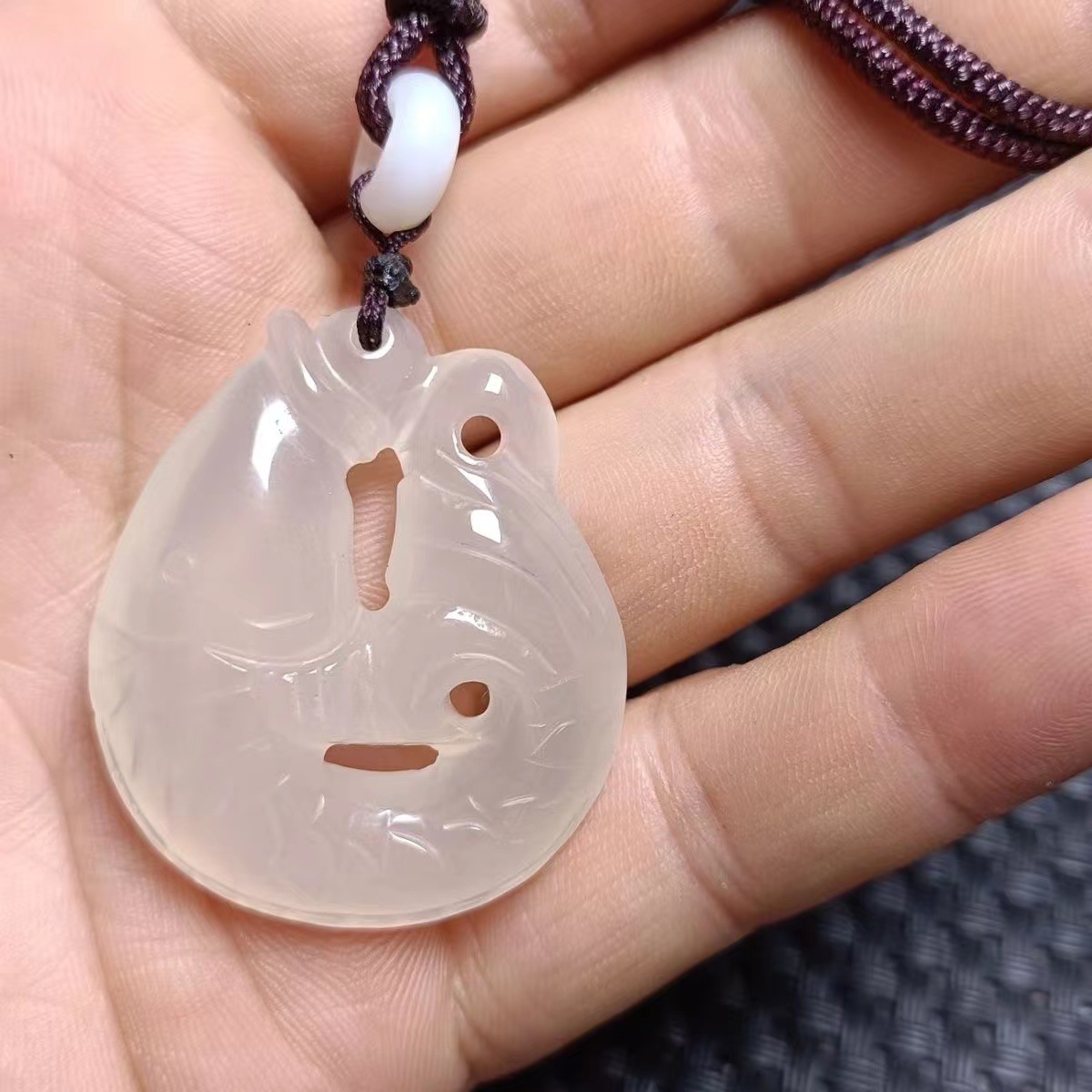 곡선 물고기는 약 40*30mm입니다.