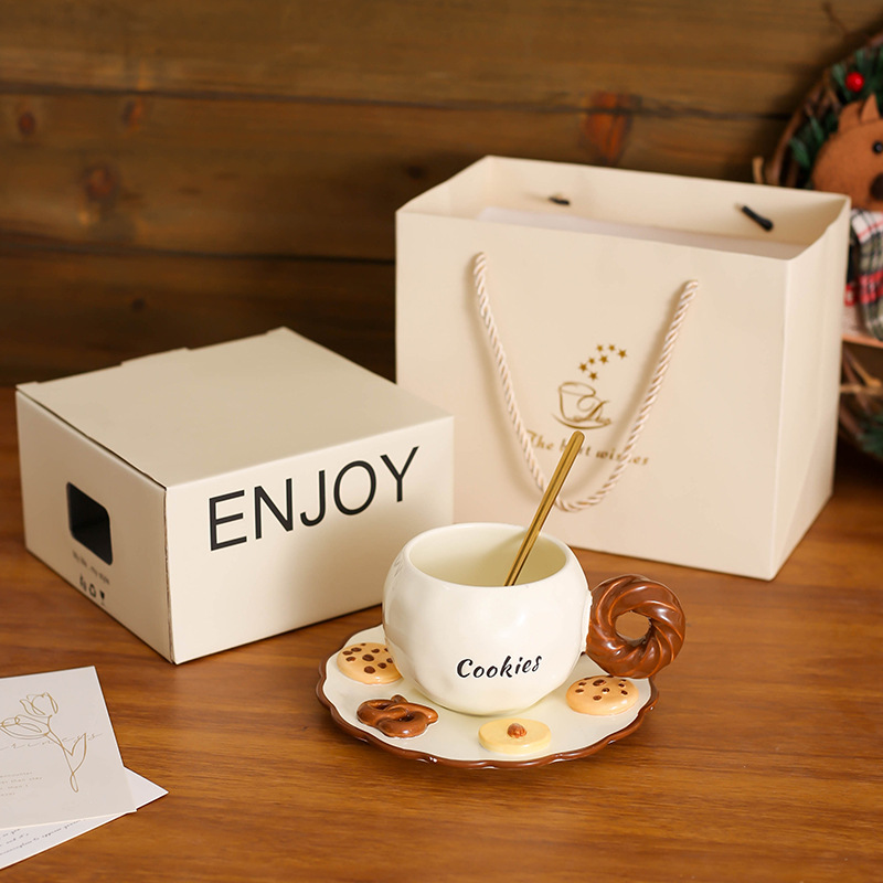 Nordecoins crema de cerámica taza de café plato de alta sensación de diseño creativo taza de café caja de regalo al por mayor