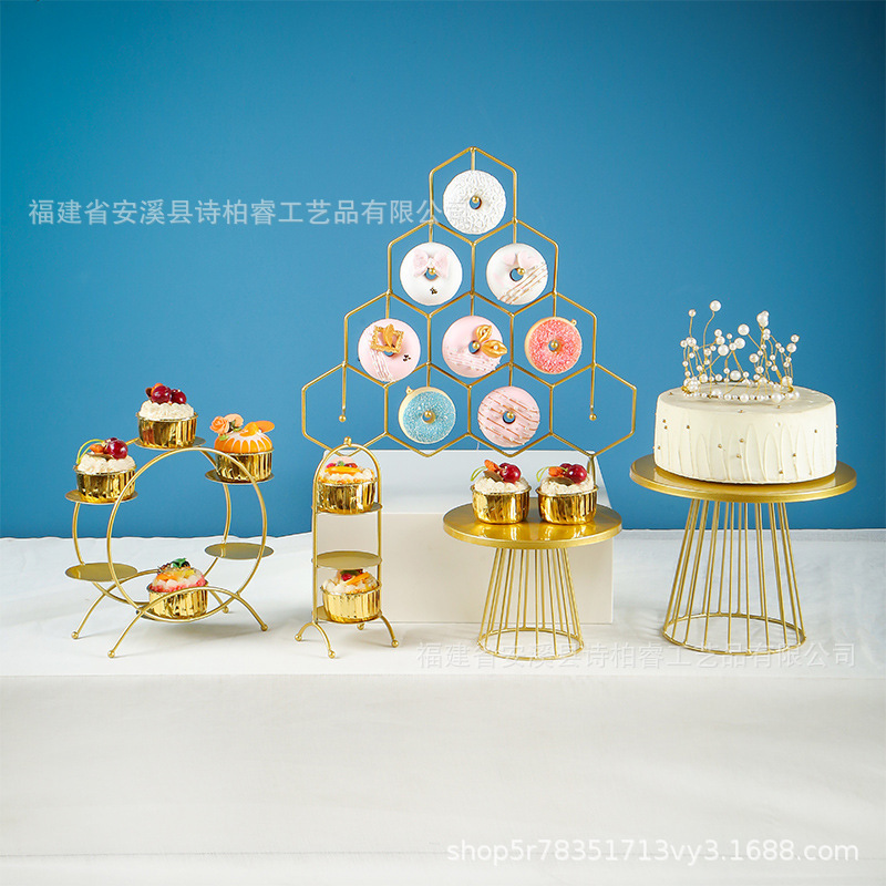 Estandarte de pastel europeo Tea de la tarde Tea Break Self-service Showcase de hierro forjado oro Decoración de postre creativa image 28