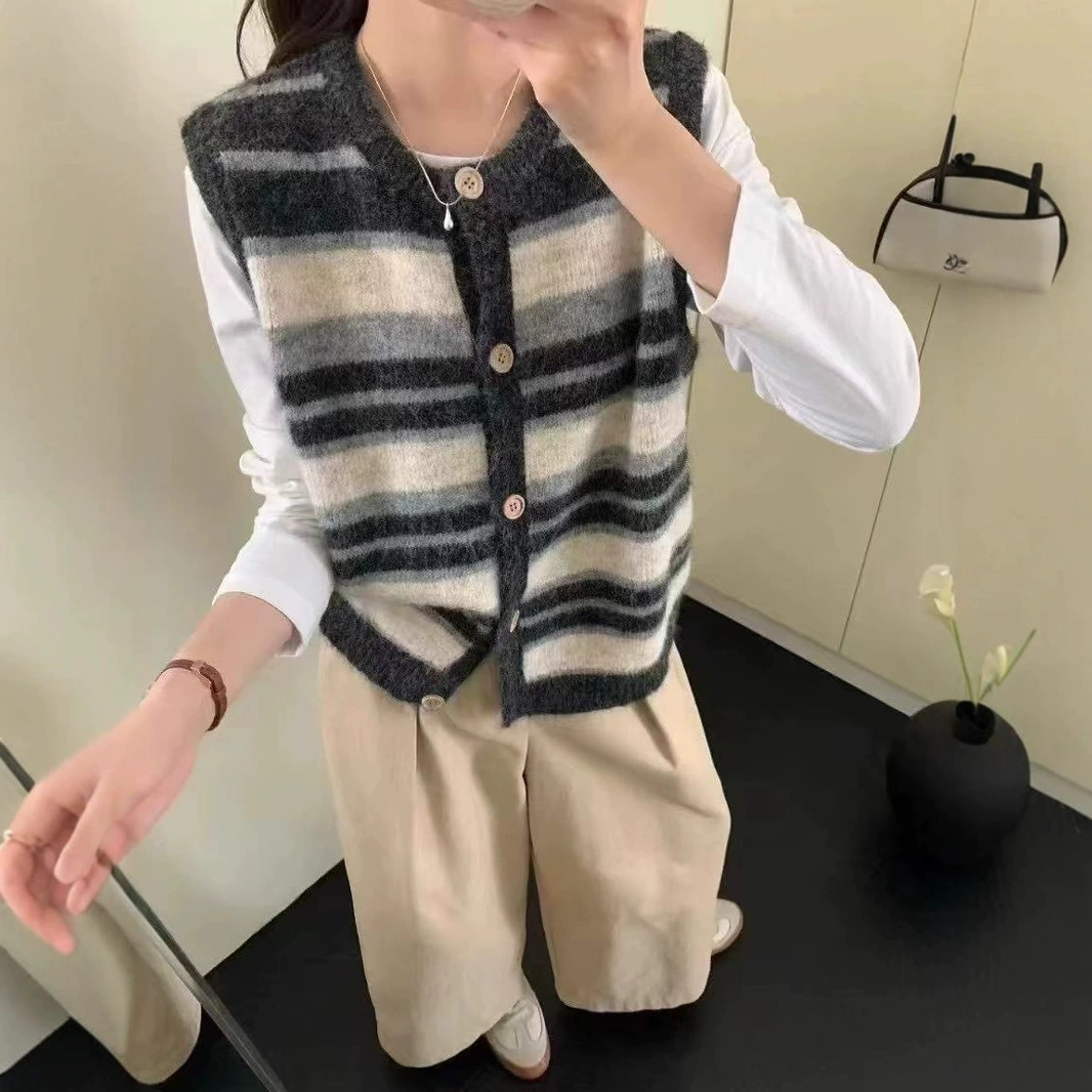 Высококачественный женский вязаный жилет в полоску в корейском стиле, универсальный многослойный свитер без рукавов на осень.