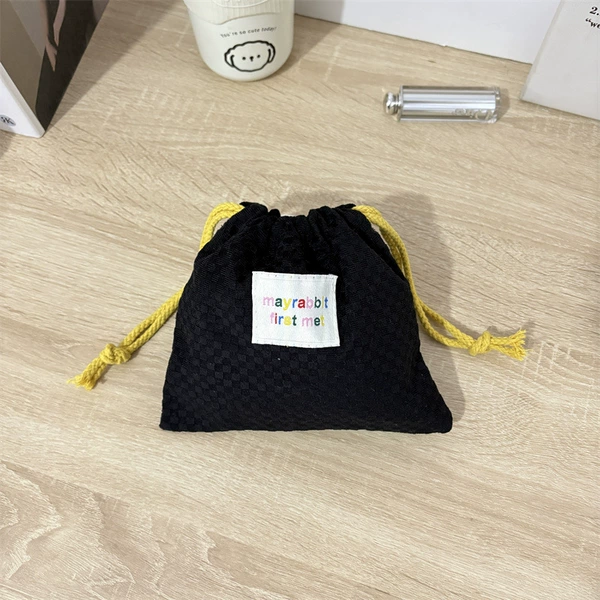 Velvet black double -layer storage