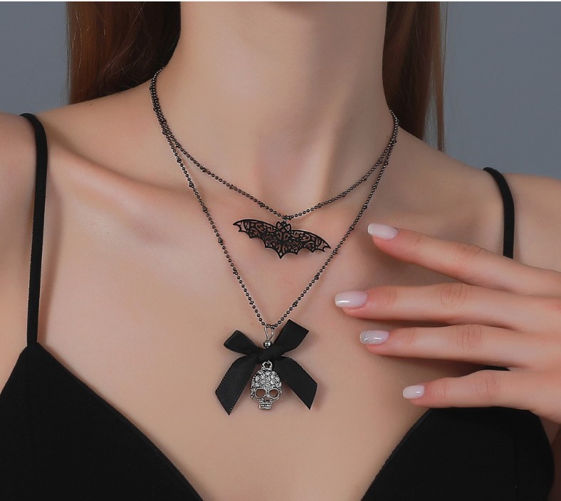 Fashion Bow Knot Alloy Inlay Rhinestones Womenu0027S Layered Necklaces