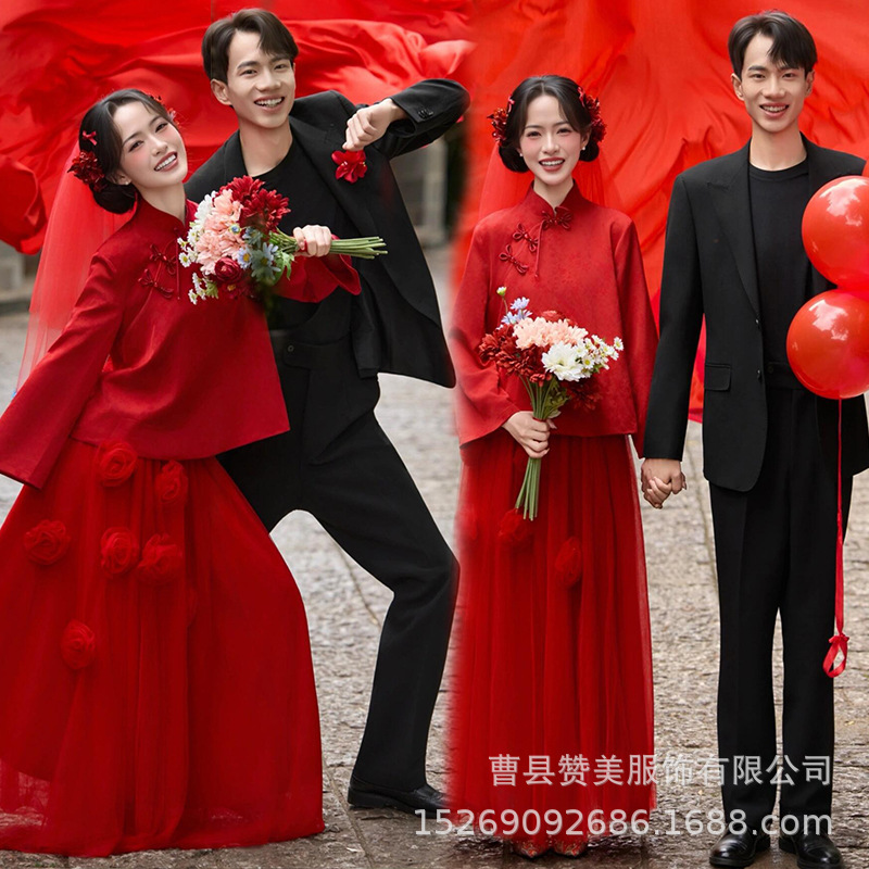 Photo Studio Retro Bride Toast Couple Wedding Engagement High-End Dress Red Wedding Photo Studio Photography Theme Clothing