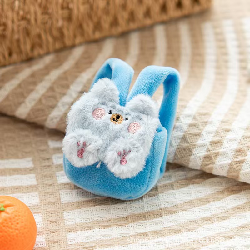 Blue bag, toy with accessories, with little bears