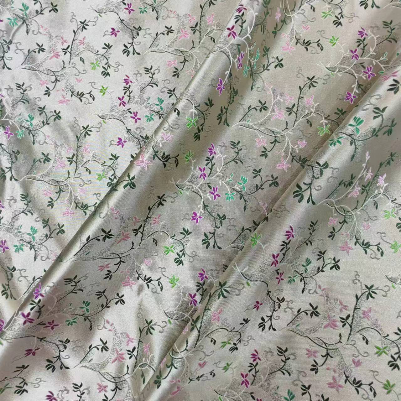 新中式中国风小清新碎花水草花缎面提花面料柔软垂坠外套年服布料