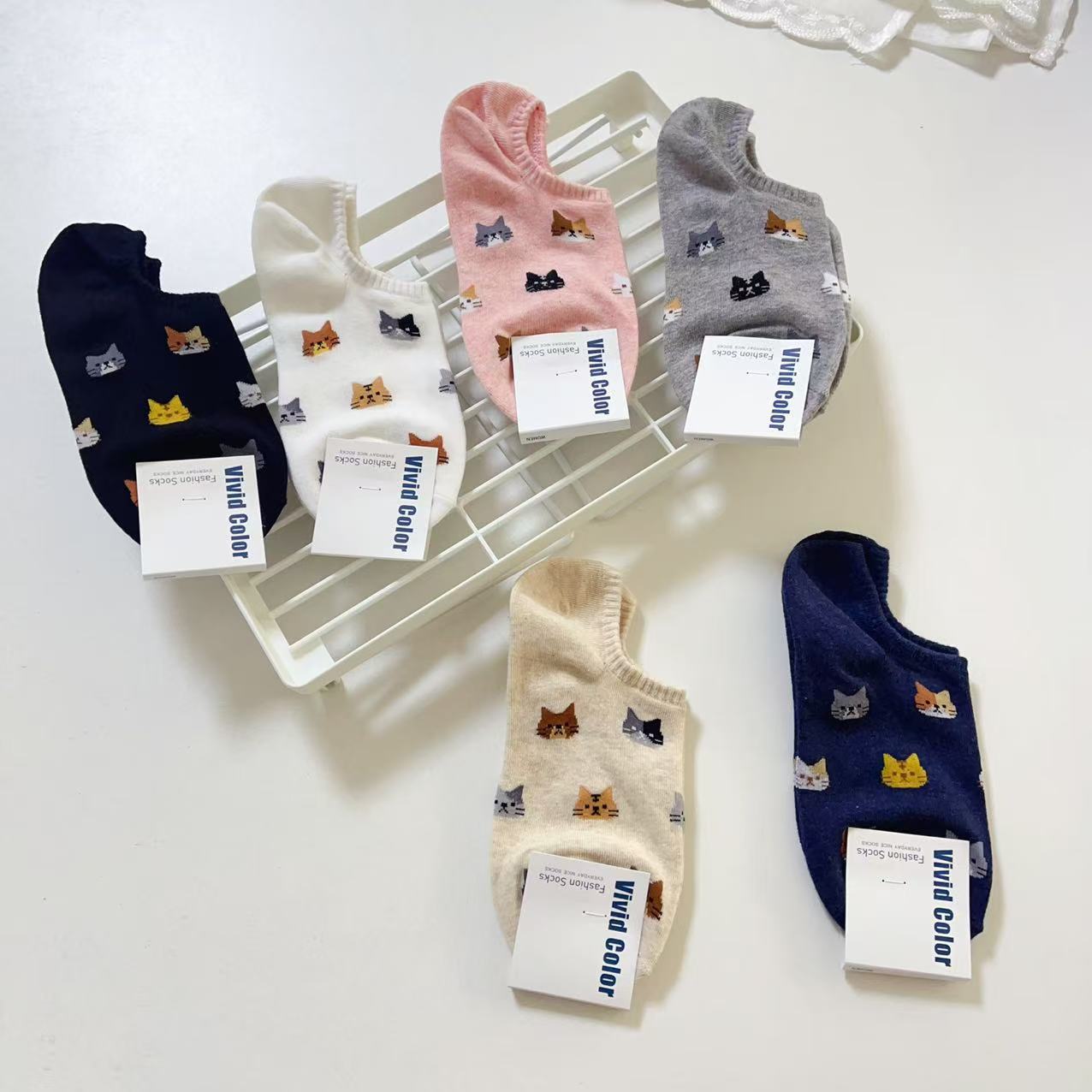 South Korea Spring and Summer Boat Socks Women's Cartoon Cute Kitten Girl Heart Student Cotton Socks East Gate Anti-drop Socks Women's Socks