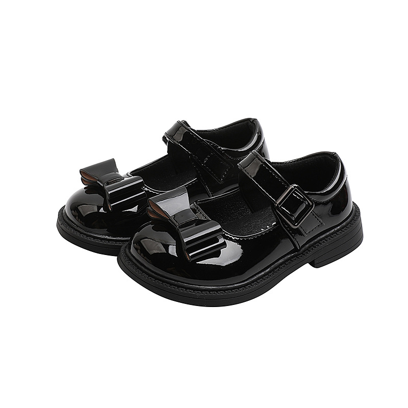 Chaussures de princesse en cuir brillant avec nœud Sho pour enfants, nouveau Style coréen, chaussures de Performance à semelle souple à la mode pour petites filles, printemps et automne 2024_voghion.com