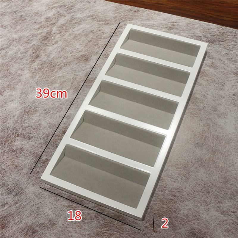 다섯 사각형 흰색