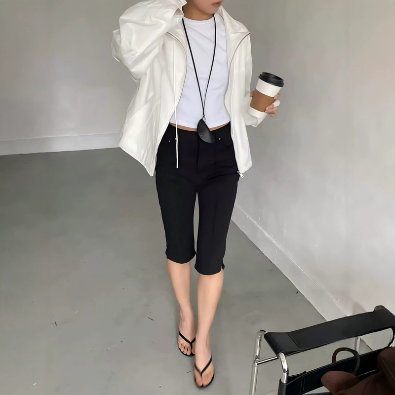 Fansi Yu's New Summer Style Roman Slit Denim Capri Pants for Women, Slim Fit, High Waist, Stretchy Casual Pants Fansi Yu's New Summer Style Roman Slit Denim Capri Pants for Women, Slim Fit, High Waist, Stretchy Casual Pants