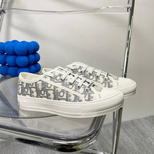 �羳վ��ĸ�̽�����ЬŮ���ߺ��ϵ���ٴ����eЬ�ϻ��͎�ϵ����Ь