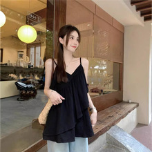 法式度假风吊带上衣女夏2025新款韩系纯色V领荷叶边宽松无袖背心