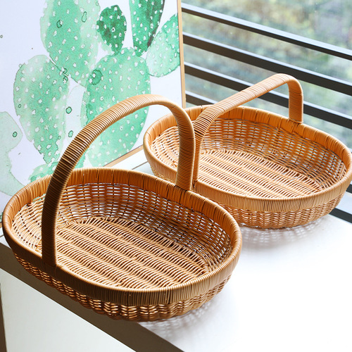 Japanese hand-woven shopping basket picnic basket imitation rattan shopping basket egg basket wedding companion gift basket