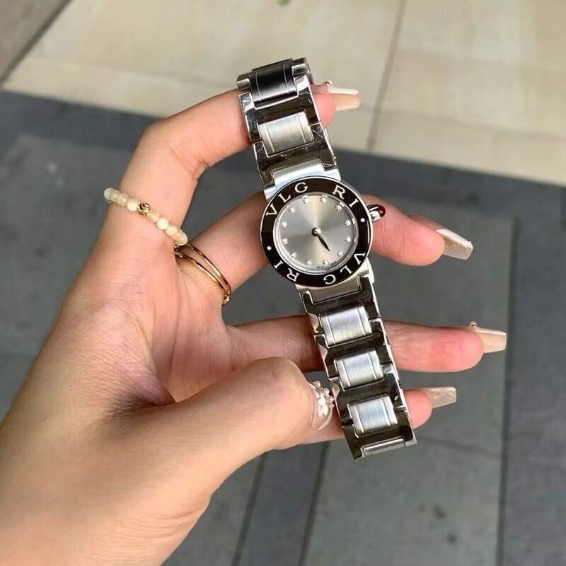 super expensive goods! Baojia Watch Women's Niche High-end Retro Light Luxury Carved Dial Design Sense Steel Band Watch