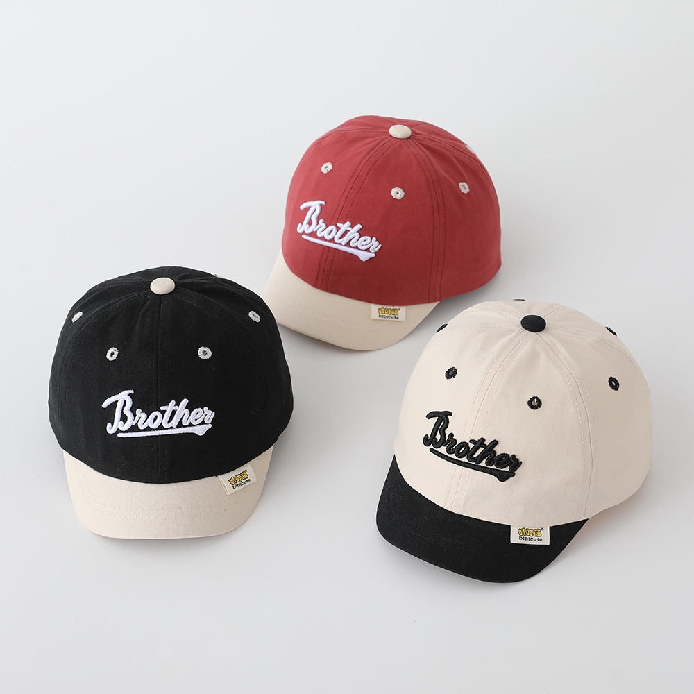 Cappello da sole casual per bambino con blocco di colore_voghion.com