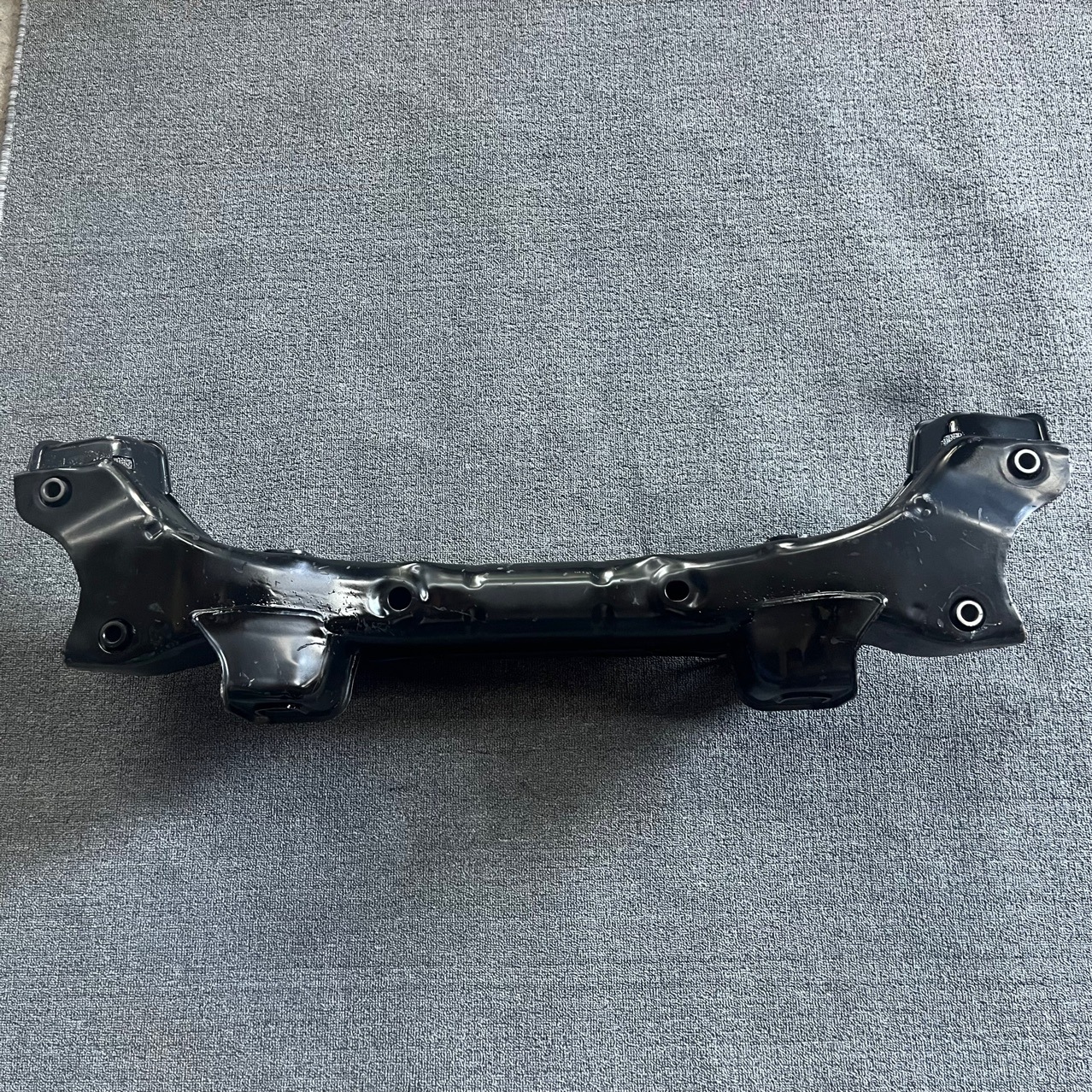 Byd Rear Subframe Assembly Rear Axle Suitable for Yuan Plus Export-Specific Modified Rear Wheel Axle Electric Vehicle