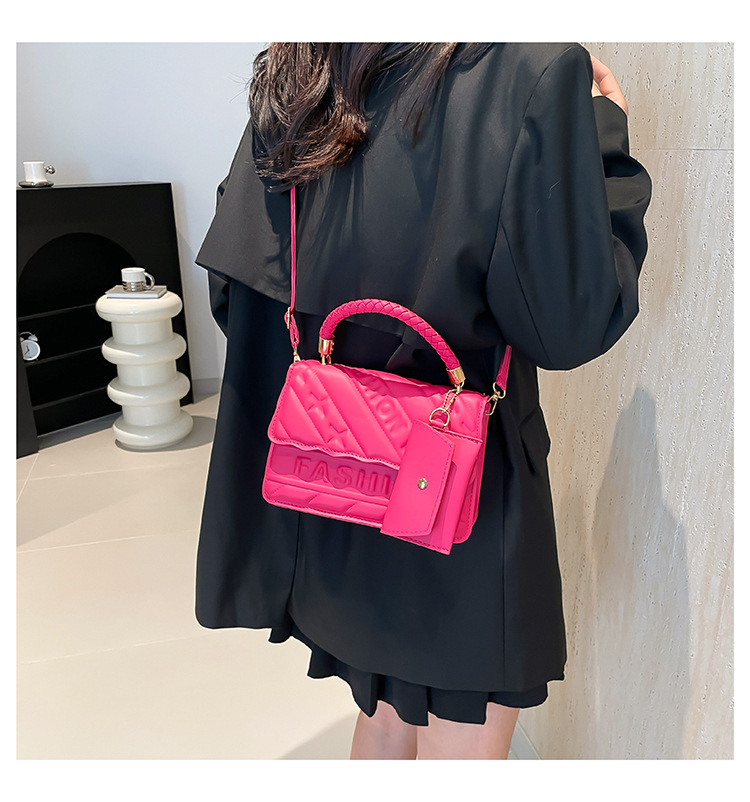 Ladies' candy-colored stylish handbag, 2024 autumn new ins single-shoulder crossbody bag, stylish embossed small square bag undefined