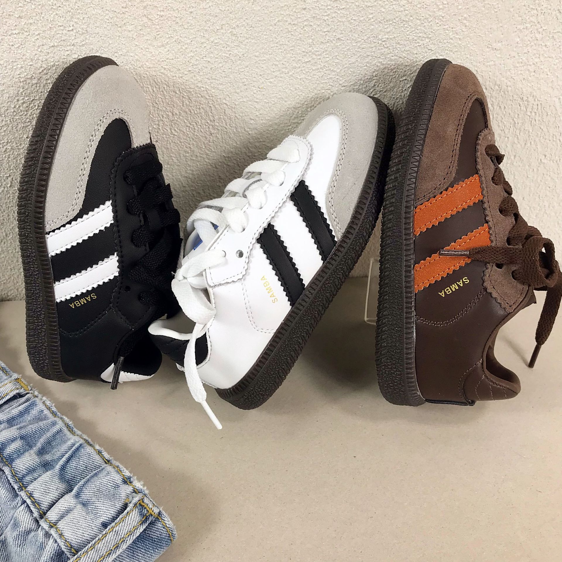 Children's autumn sneakers