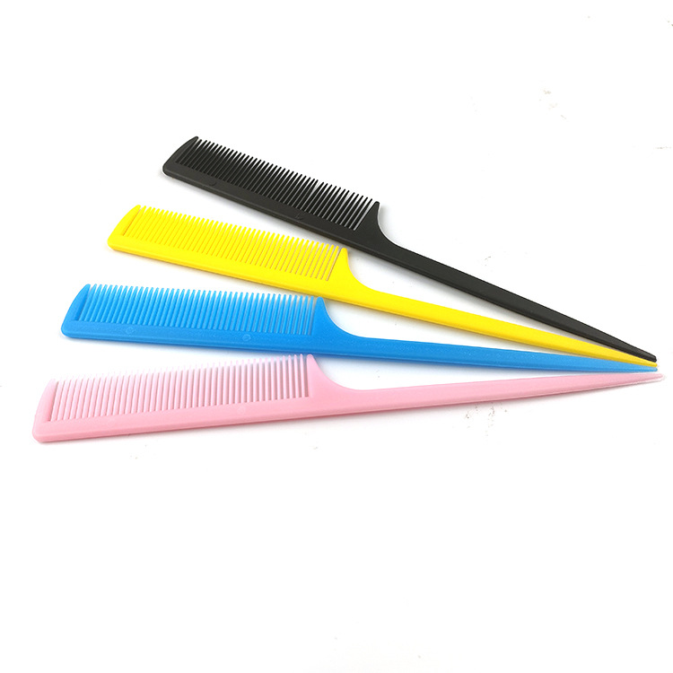 Factory wholesale hairdressing makeup tool combing plastic tail comb
