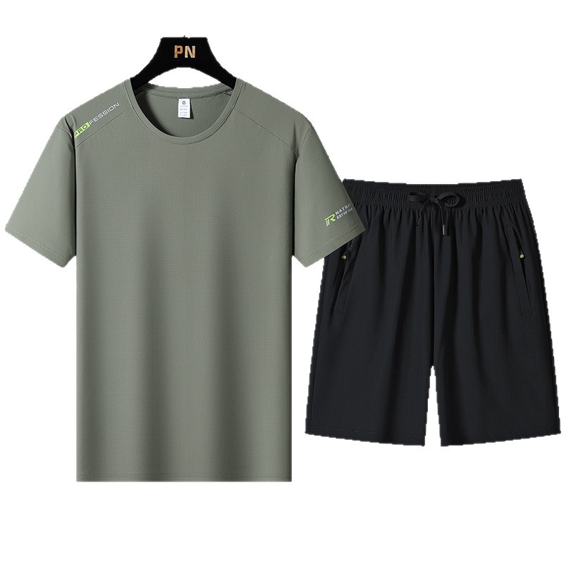 Traje deportivo de seda de hielo de secado rápido de tamaño extra grande Camiseta de manga corta para hombre Nuevo estilo de verano Pantalones casuales para hombre de todo fósforo Conjunto de dos piezas