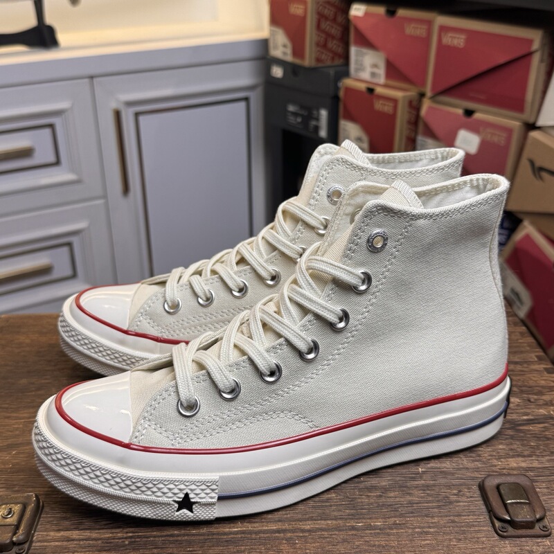 New Converse Chuck 70 X Star Canvas Shoes, High-Top Retro Casual Versatile Sneakers for Men and Women New Converse Chuck 70 X Star Canvas Shoes, High-Top Retro Casual Versatile Sneakers for Men and Women