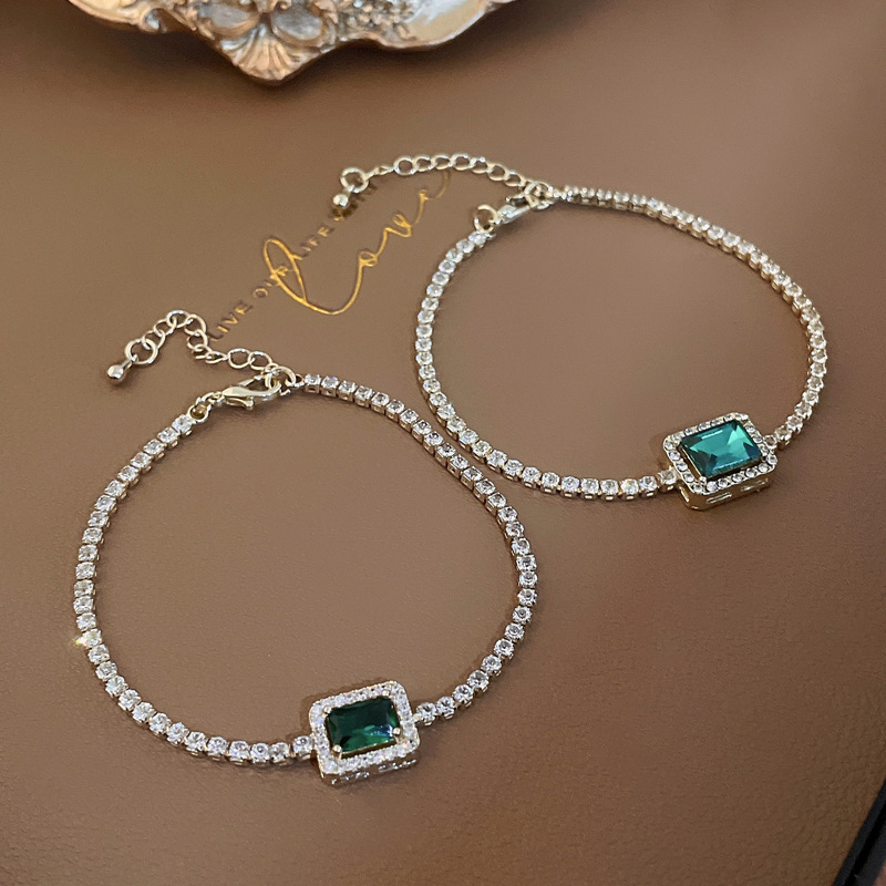 1 Piece Quantity Daily Occasion Simple Style Rectangle Alloy Inlay Rhinestones Zircon Women's Bracelets