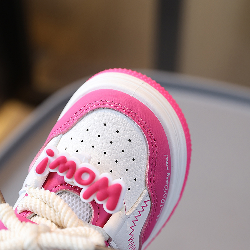 L zapatos deportivos para niños dibujos animados 2025 primavera nuevo niño oso zapatos de skate zapatos de bebé niñas magia