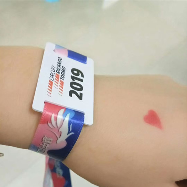RFID��� һ���������  �䶯��ά���볡ȯ  �ݳ�����Ʊ